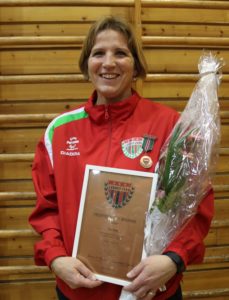 Trine Hjelle hederstegn i bronse